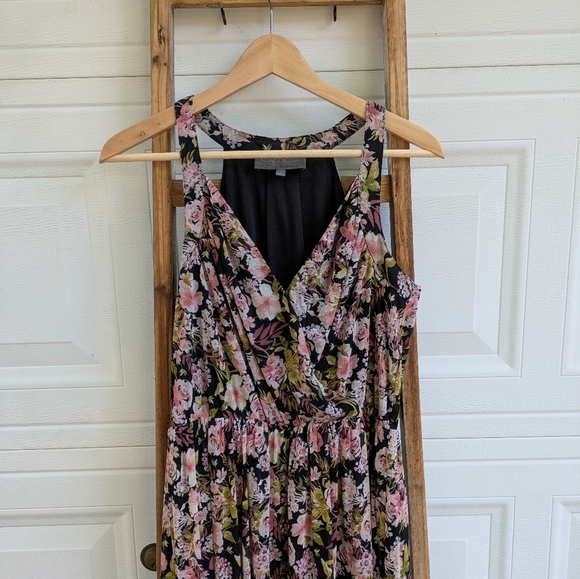 Sunday In Brooklyn Floral Maxi Dress - Picture 3 of 5